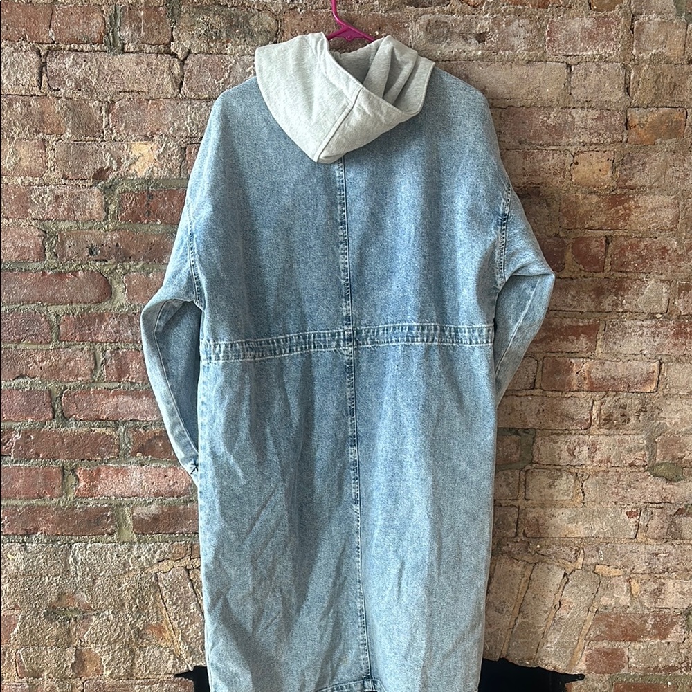 Forever 21 Blue Lightweight Denim Jacket - Picture 3 of 4